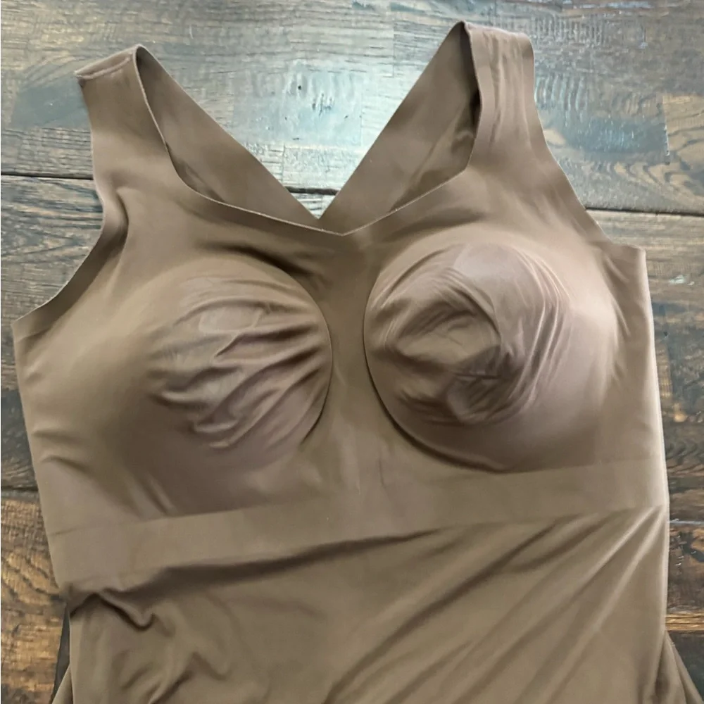 Evelyn & Bobbie Seamless Shaping Tank with Built-In Cups - Brown - Picture 13 of 15